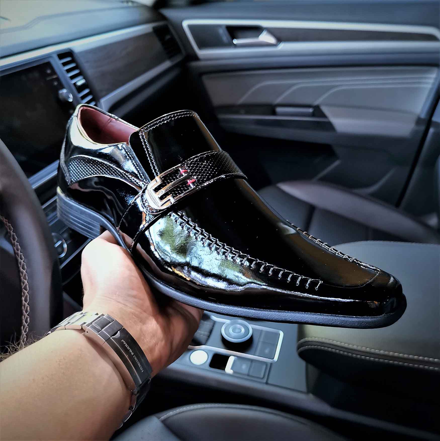 Zapatos en charol best sale hombre